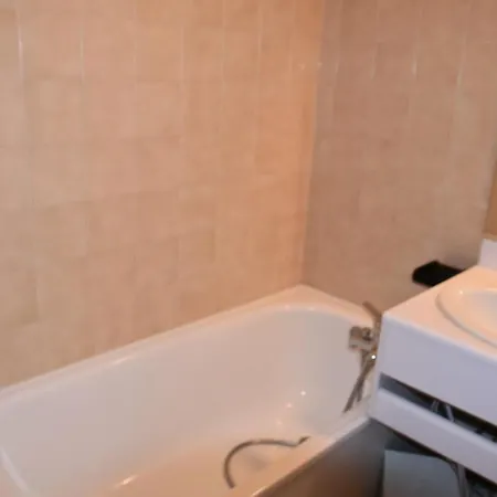 Apartment 3p Sur Pistes Avec Garage, 2 Chambres, Cuisine Equipee - Fr-1-266-182 Montgenevre