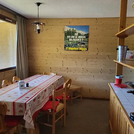 Apartment 3p Sur Pistes Avec Garage, 2 Chambres, Cuisine Equipee - Fr-1-266-182